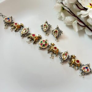 Kundan Fusion Dual tone Nandi Choker set