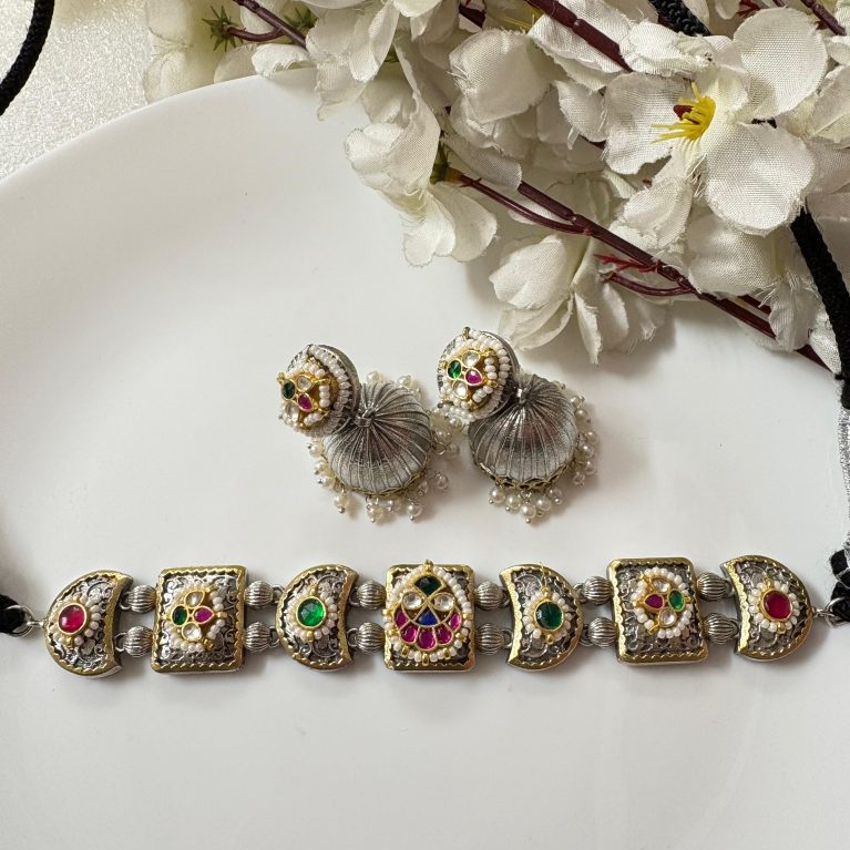 Kundan Fusion Dualtone Choker with Jhumki
