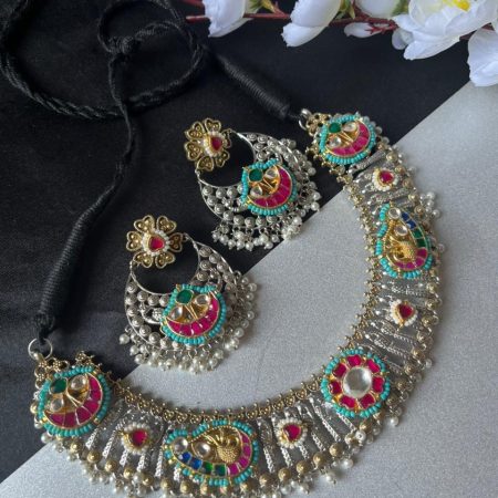 Dual-Tone Kundan Fusion Hansli Set