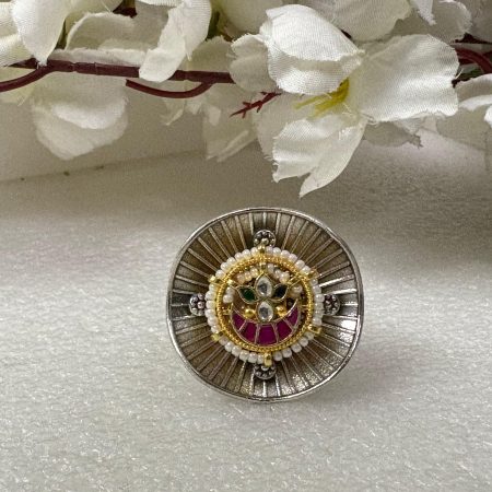 Antique Dual-Tone Kundan Ring