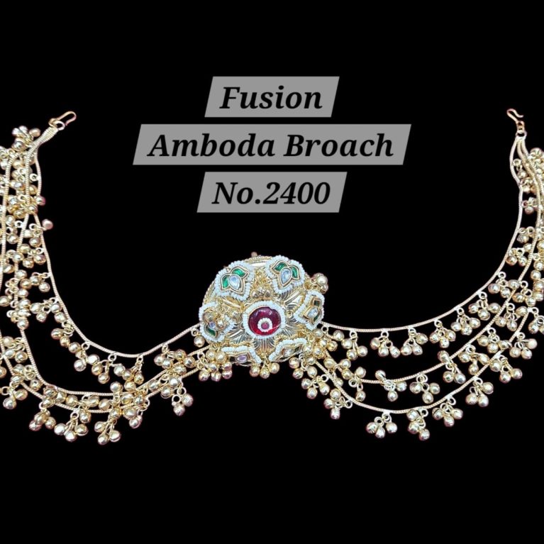 Kundan Fusion Hair brooch