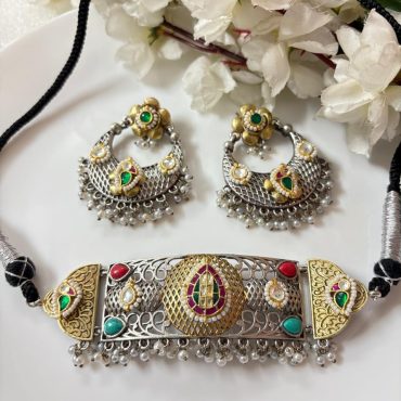 Dual-Tone Kundan Fusion Choker Set