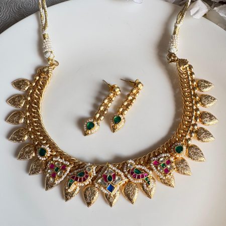 Gold Matt Kundan Choker Set