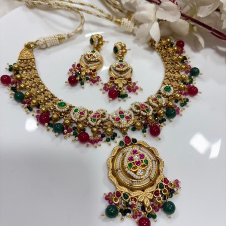 Gold Matt Kundan Choker Set