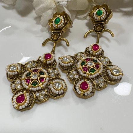 Apala Polish Kundan Earring