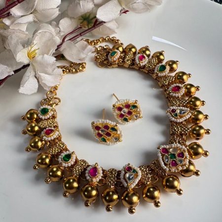 Gold Matt Kundan Choker Set