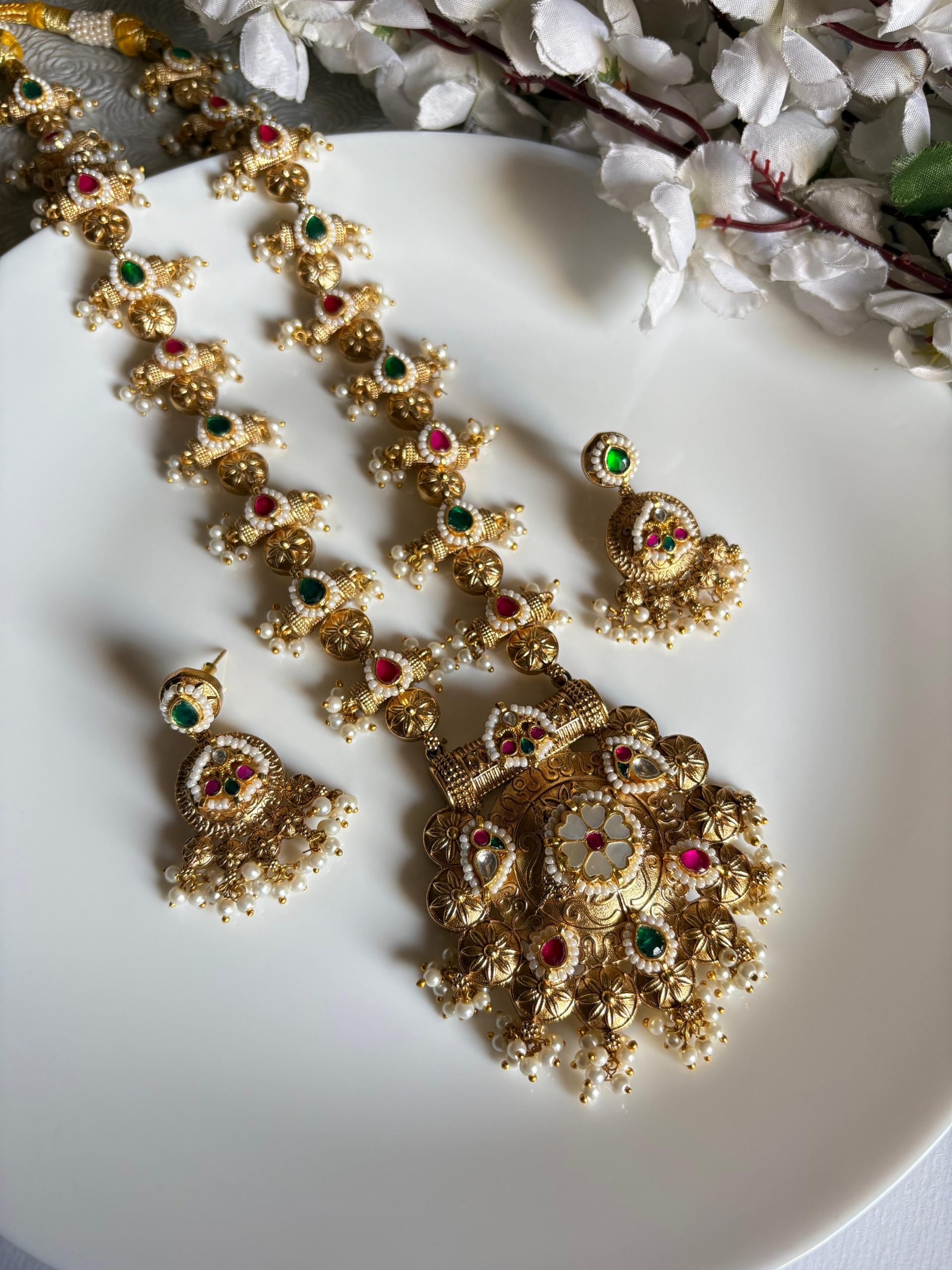 Gold Matt kundan Fusion Necklace Set