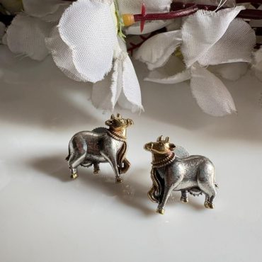 Dual-Tone Nandi Stud