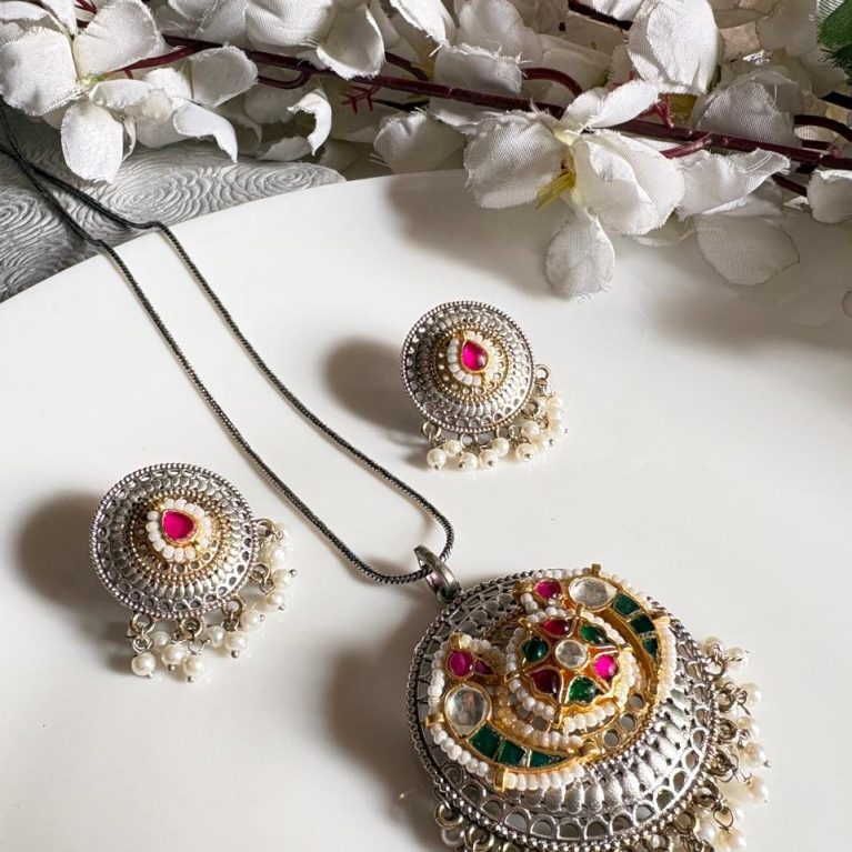 Dual-Tone Long Necklace Set