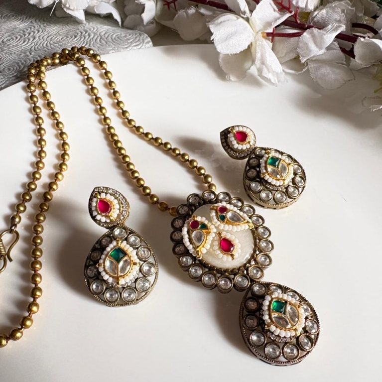 Dual-Tone Long Necklace Set